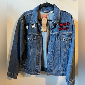 NWT Disney Levi’s Mickey Mouse denim jean jacket - Large